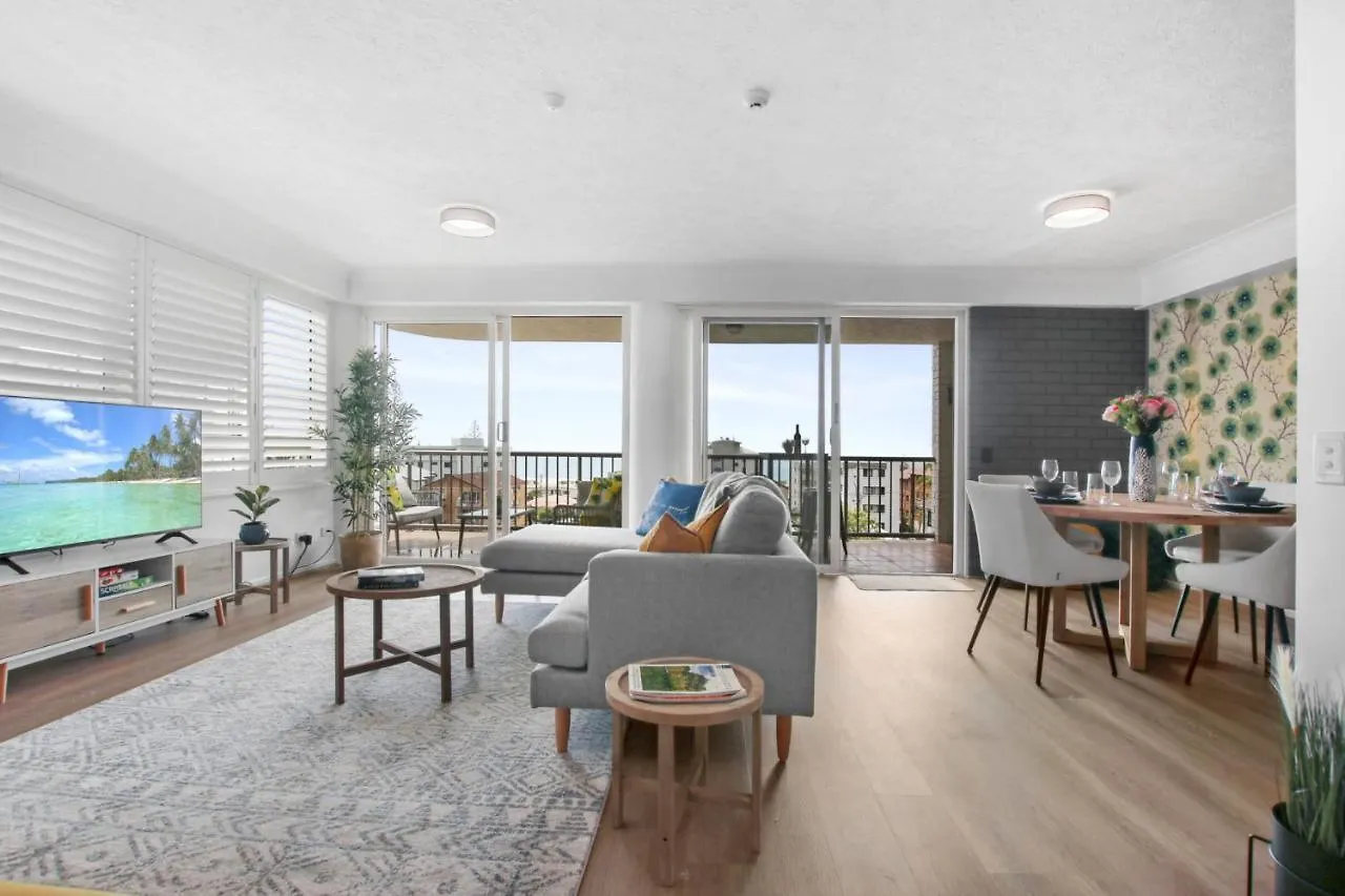 Canberra Heights Unit 2 35 Canberra Tce Kings Beach Caloundra