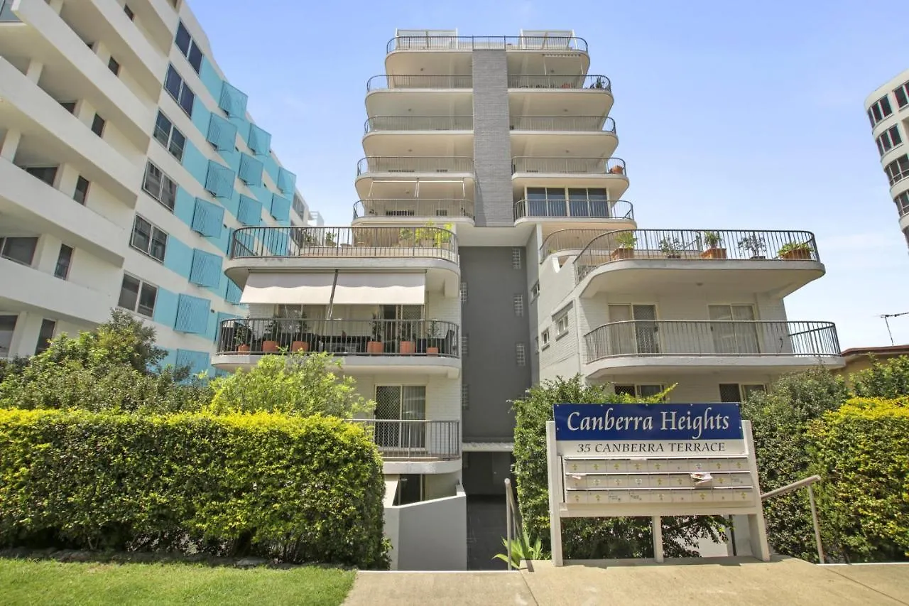 Canberra Heights Unit 2 35 Canberra Tce Kings Beach Caloundra Apartmán